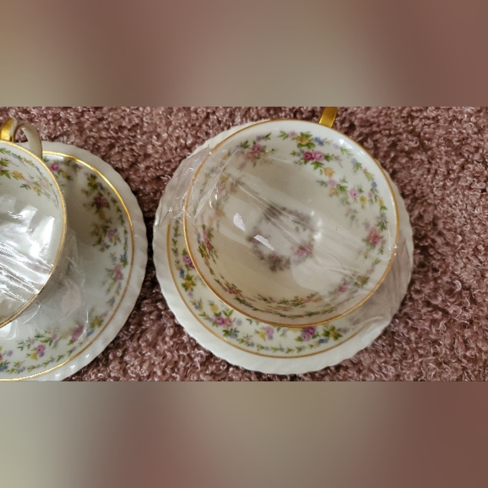1960's- 2 Tea cup Set Princess Chalfonte Czechoslovakia Floral, Gold Trim - Picture 2 of 5